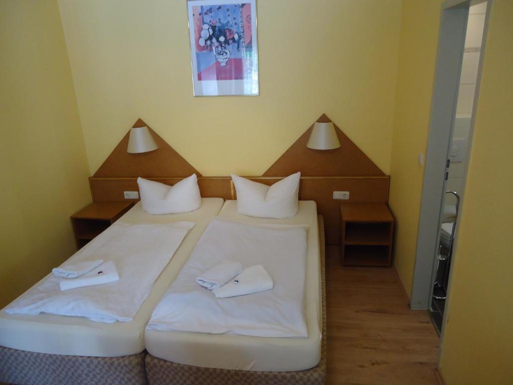 Hotel Ottersleben Magdeburgo Quarto foto
